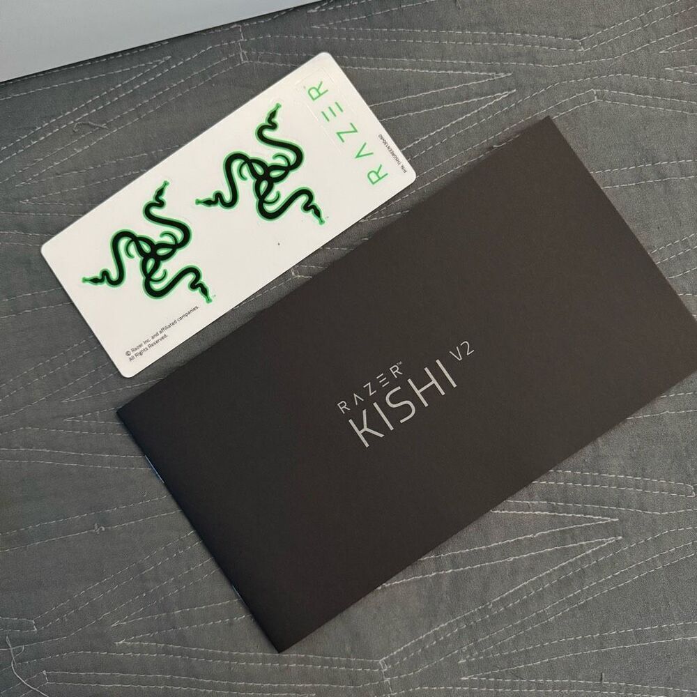 RAZER KISHI V2 - Universal Mobile Gaming Controller for IPhone - LIGHTNING - Picture 6 of 7